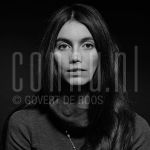 24-02-1978 Emmylou Harris at studio in Amsterdam, the Netherlands. February 24, 1978

[keywords]Headshot, Black & White Image[/keywords]